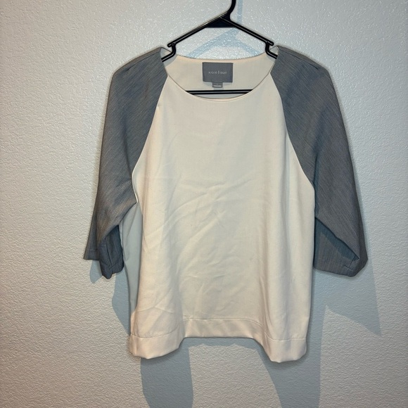 New August 1 Eight Raglan Top - Picture 1 of 3